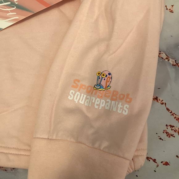 Nickelodeon Fifth Sun SpongeBob SquarePants Graphic Toggle Cropped Sweatshirt - Picture 5 of 9